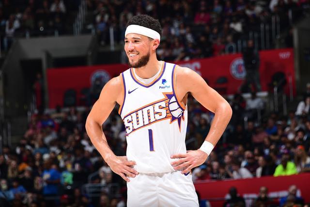 东契奇再三双独行侠胜活塞 KD45分太阳负绿军