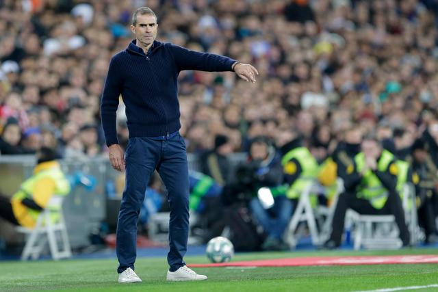 弗格32分辽宁终结上海16连胜 江苏不敌新疆